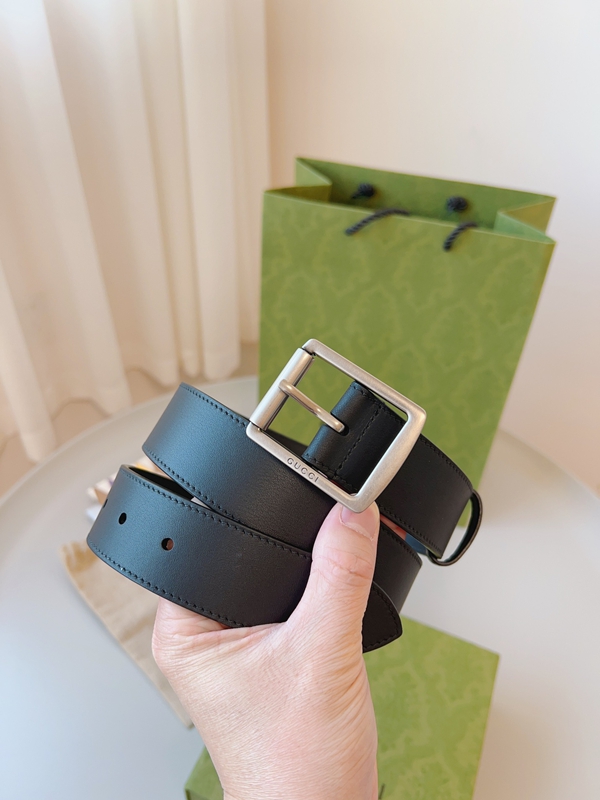 スーパーコピーグッチベルト角部分ディテール